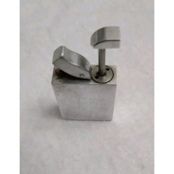 Vintage Perfume Atomizer Working Condition Looks Like Lighter - Picture 3 of 9